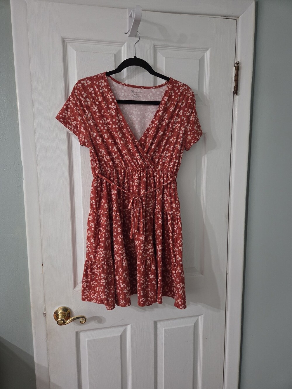 No Boundaries Rust Floral Surplice Dress  L